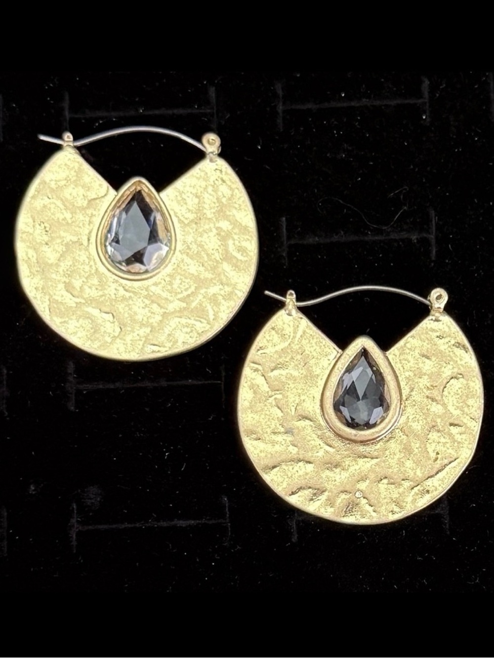 Vintage Aged Goldtone Hammered Accent pierced earrings